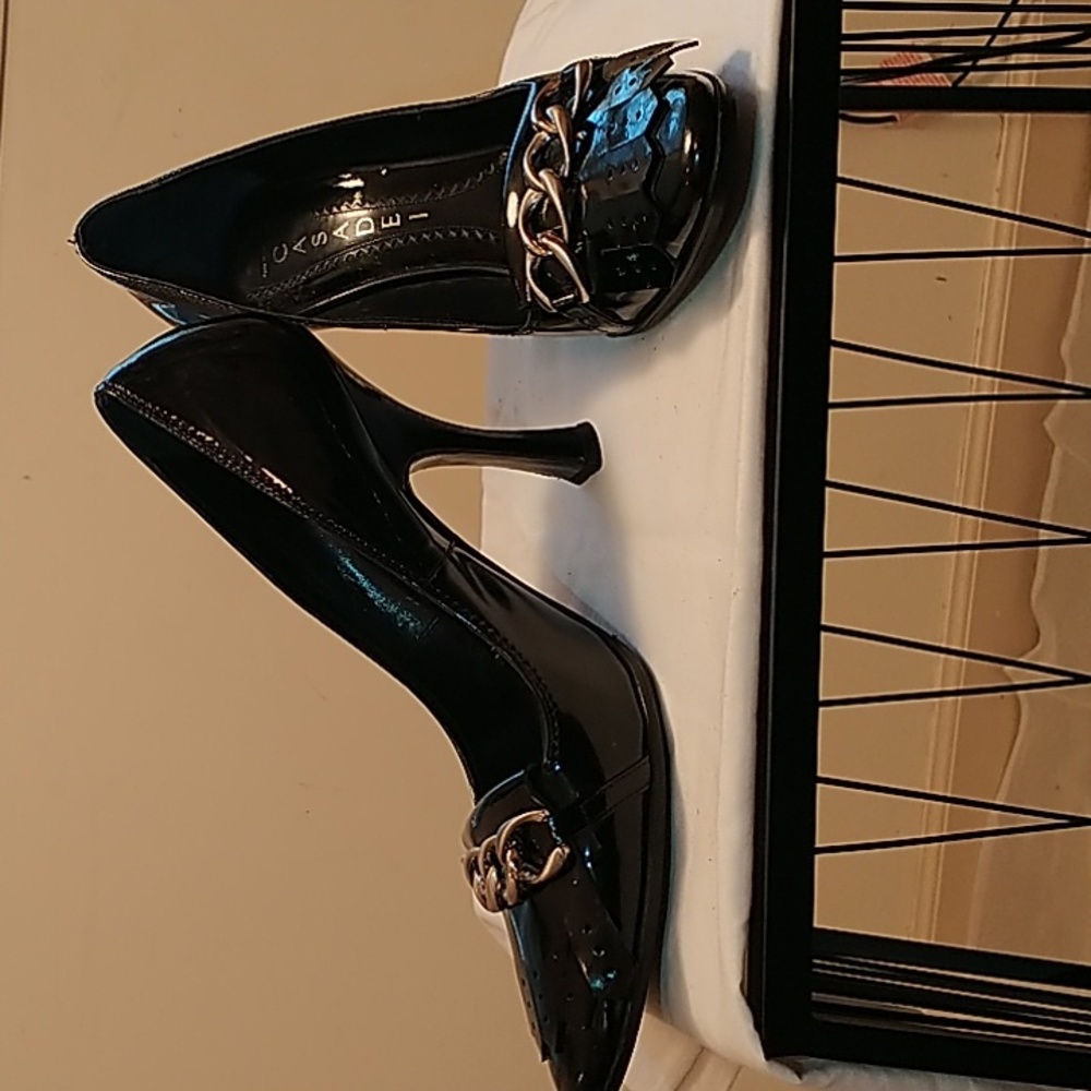 Casadei Black Leather Pumps, SZ 10 (they run 1 to 1 & 1/2 size smaller) - Picture 3 of 9